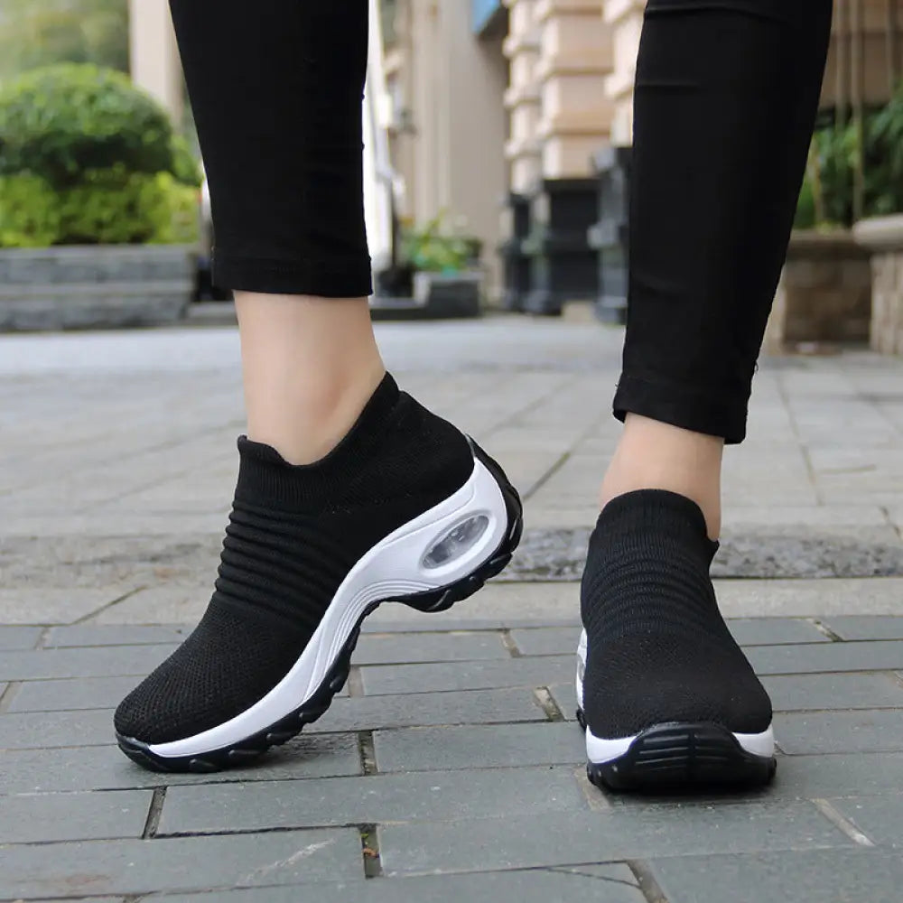 Super Soft Women’s Walking Shoes