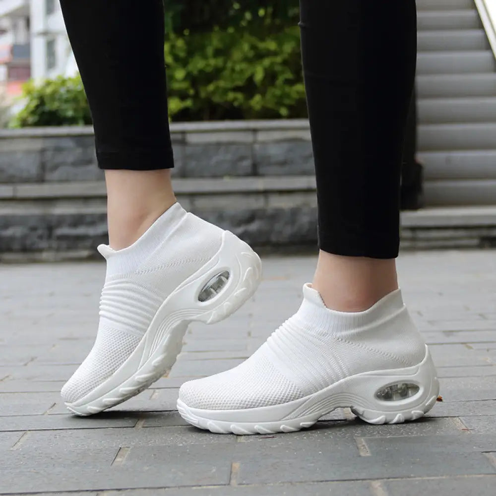 Super Soft Women’s Walking Shoes