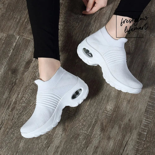 Super Soft Women’s Walking Shoes White / 35