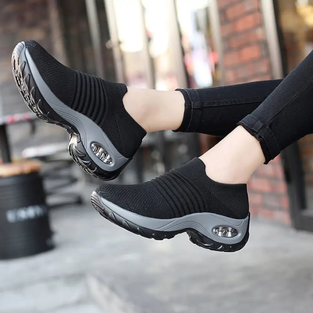 Women’s Walking Shoes