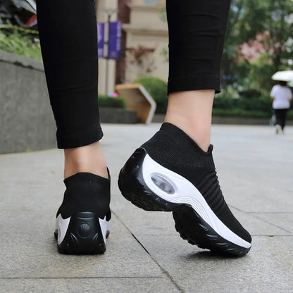 Women’s Walking Shoes